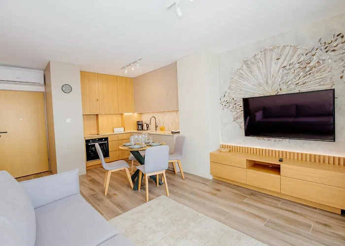 Hevenia 17 Apartment *